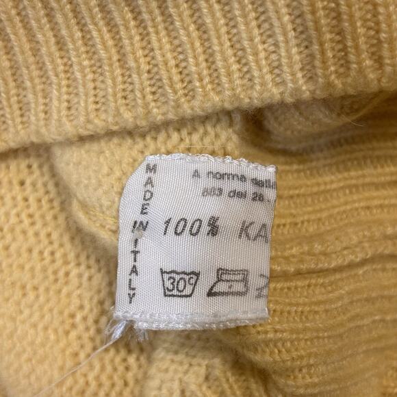 Vintage Brioni Roma 100% Cashmere Soft Yellow V Neck Sweater Men's 56 (US XL) - Picture 7 of 7